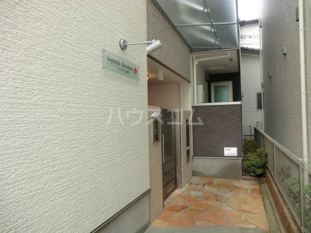 22/24 エントランス