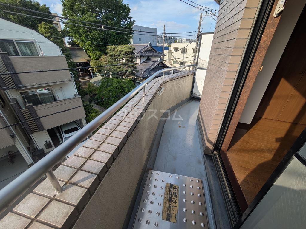 19/30 バルコニー