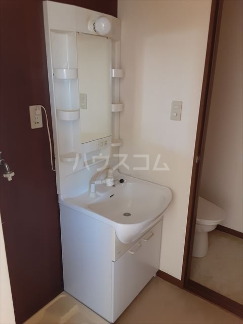 13/27 洗面