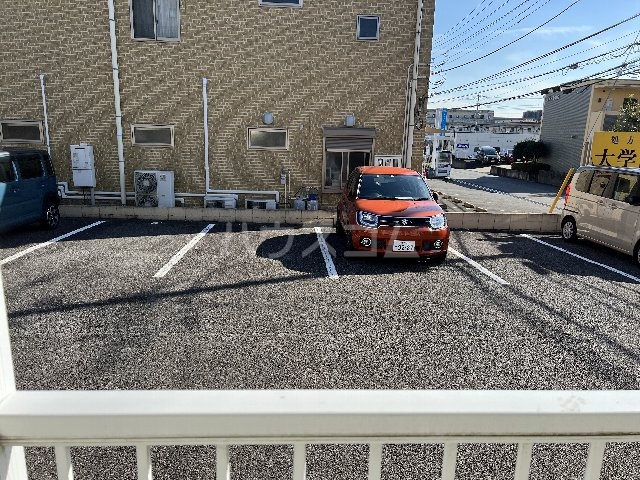 3/5 駐車場