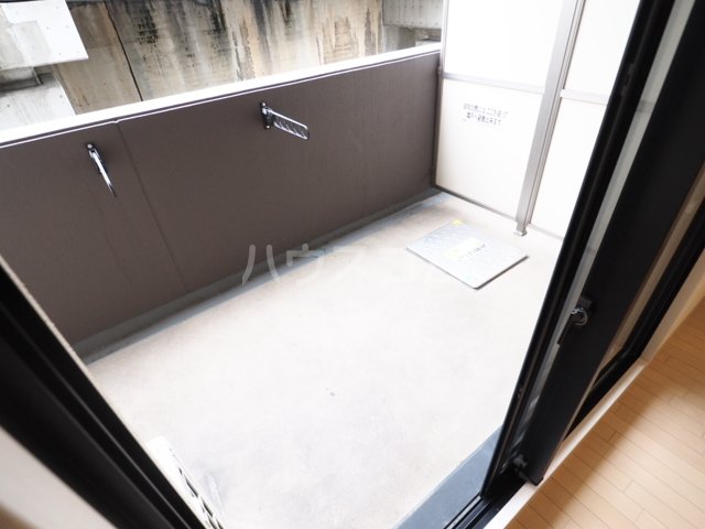 23/30 バルコニー