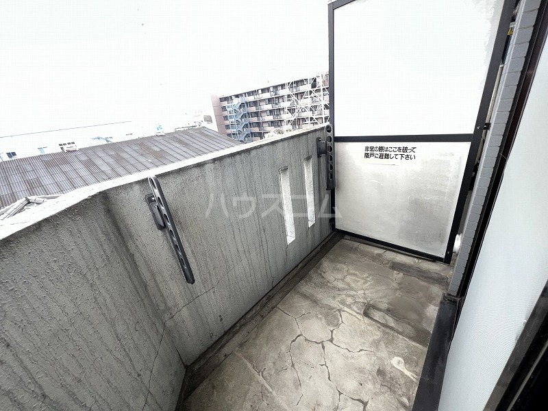 17/30 バルコニー