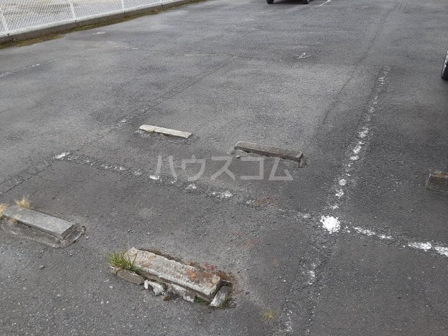 18/19 駐車場