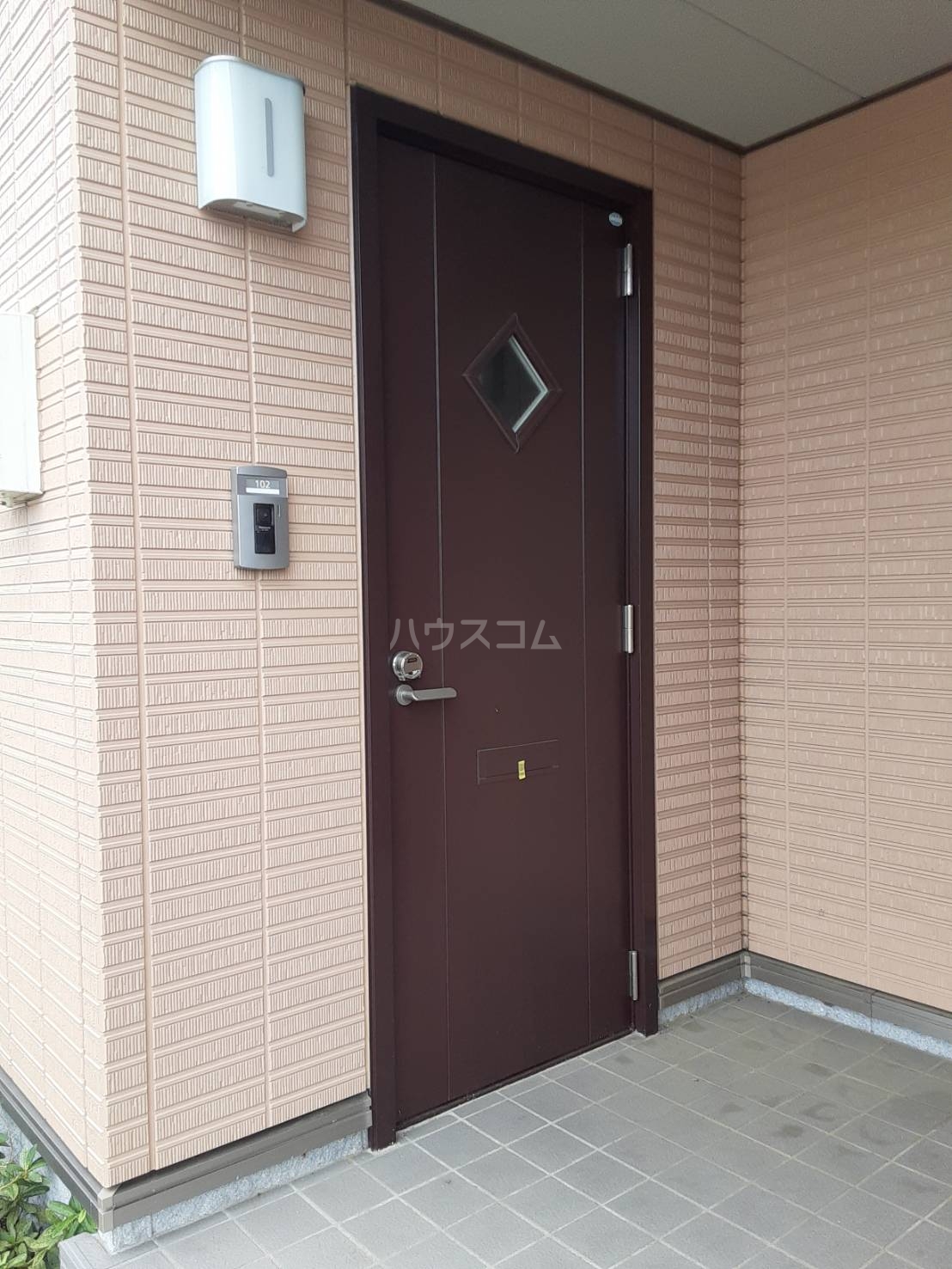 25/28 エントランス