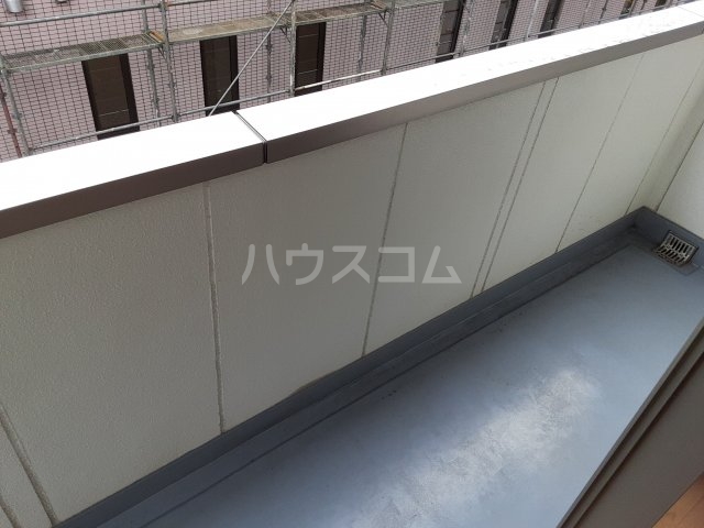 17/20 バルコニー