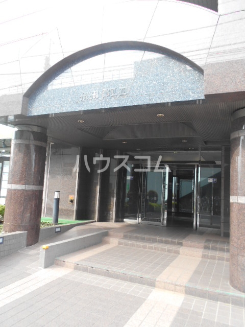 22/30 エントランス