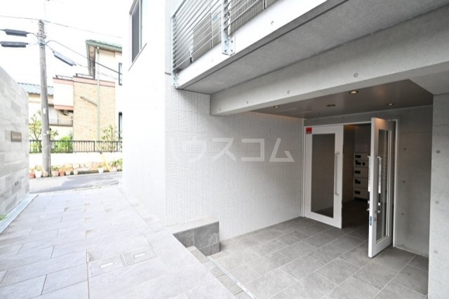 3/6 エントランス