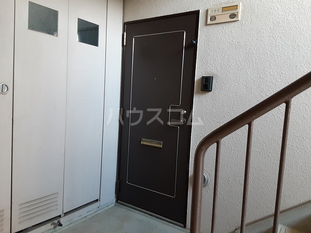 2/5 エントランス