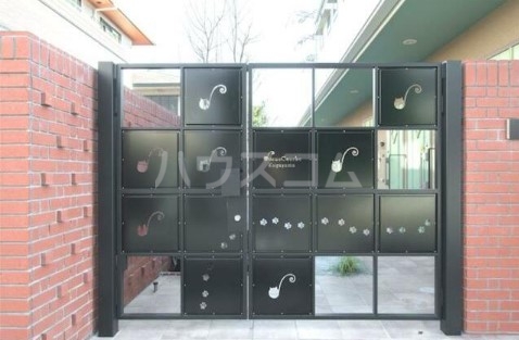 3/4 エントランス