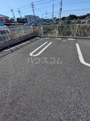 28/30 駐車場