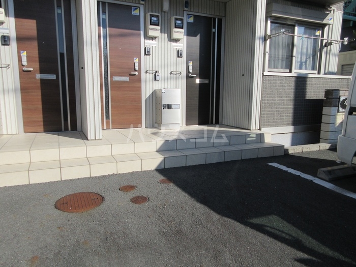 2/5 エントランス