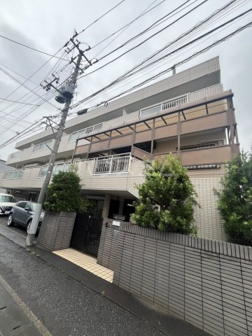 21/30 エントランス