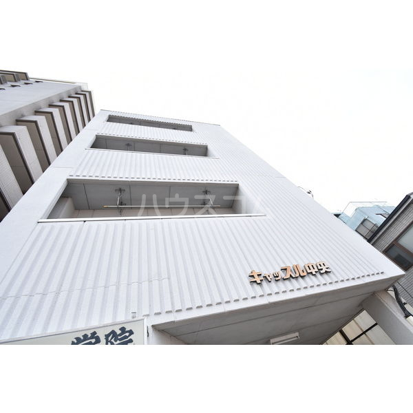 13/21 エントランス