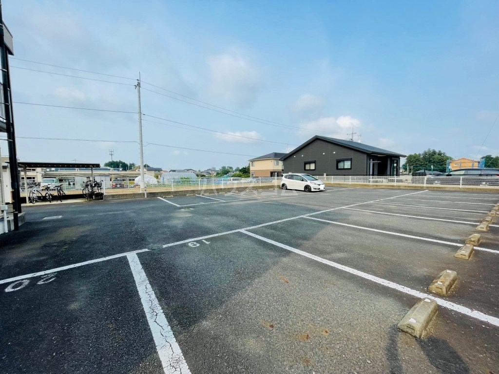 14/22 駐車場