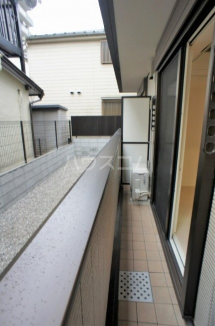 16/22 バルコニー