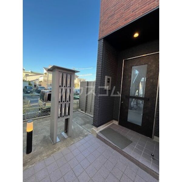 14/16 エントランス