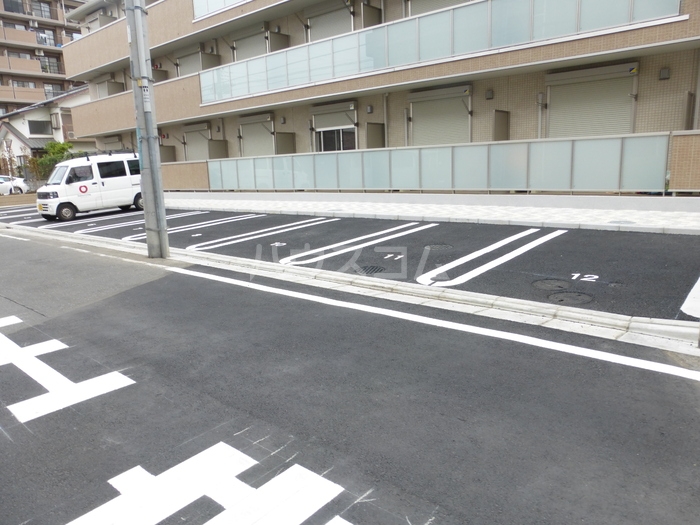 16/26 駐車場