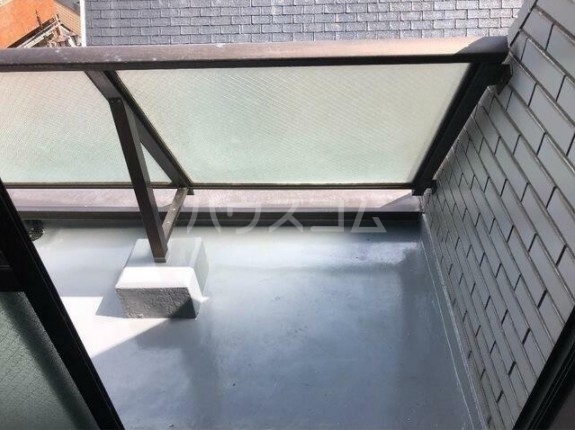 13/16 バルコニー