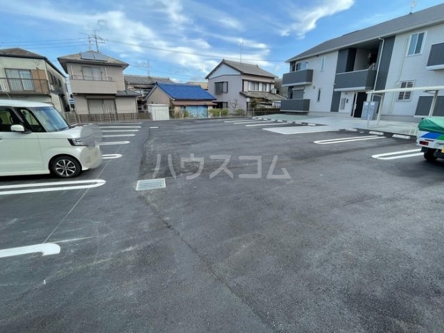 17/28 駐車場