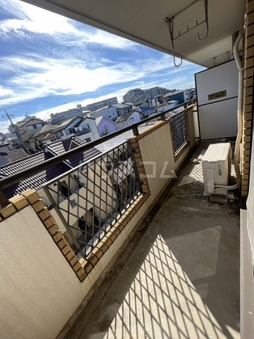 21/30 バルコニー