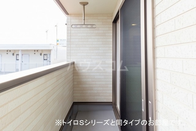 13/20 バルコニー