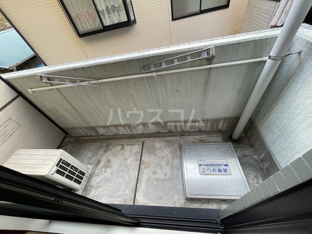 13/18 バルコニー