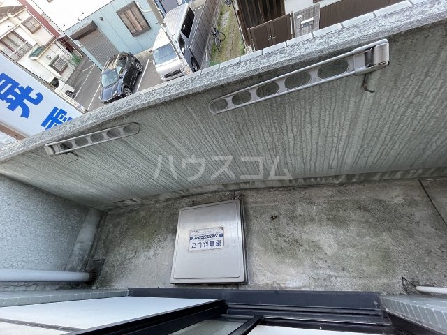 13/18 バルコニー