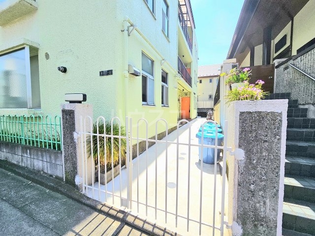 3/8 エントランス