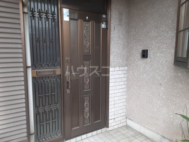 2/5 エントランス