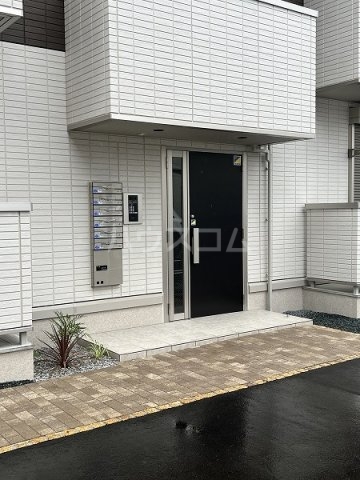 2/4 エントランス