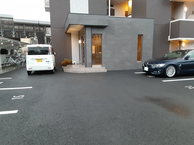 27/29 駐車場
