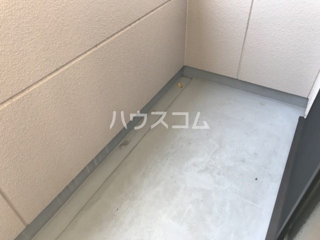 20/27 バルコニー