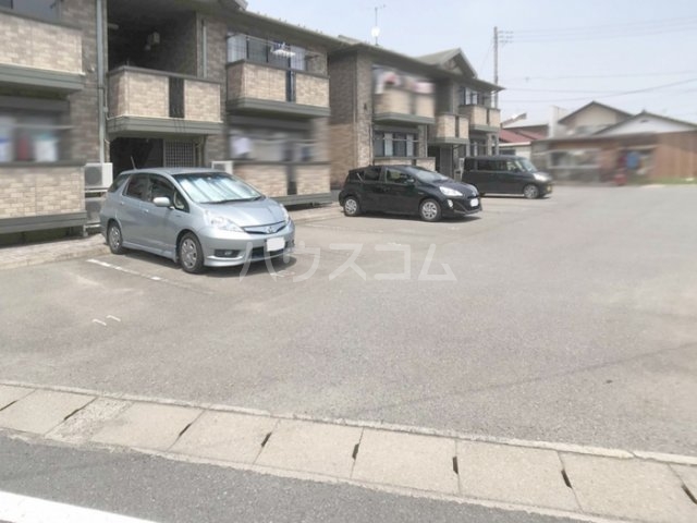 15/25 駐車場