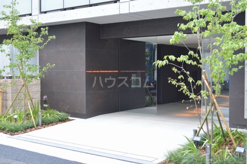 15/22 エントランス