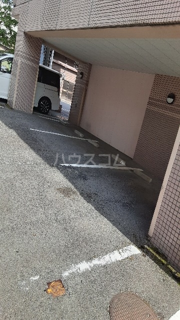 22/29 駐車場