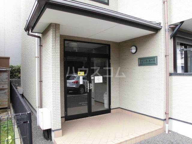 21/27 エントランス