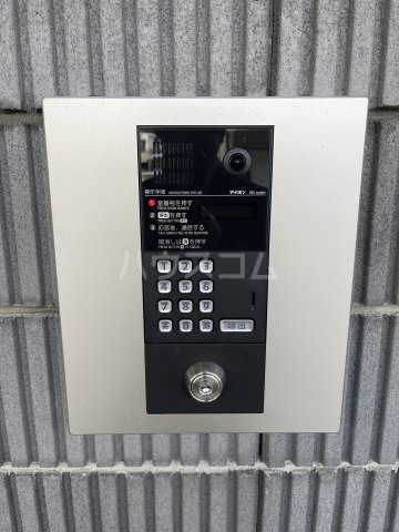 14/15 エントランス