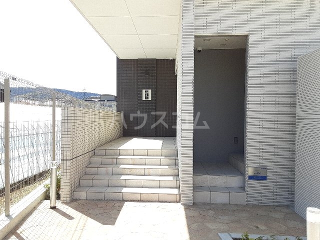 29/30 エントランス