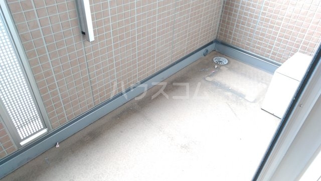 23/30 バルコニー