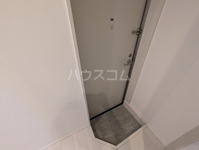 14/30 玄関