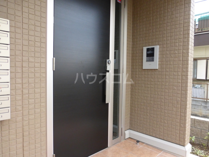 15/26 エントランス