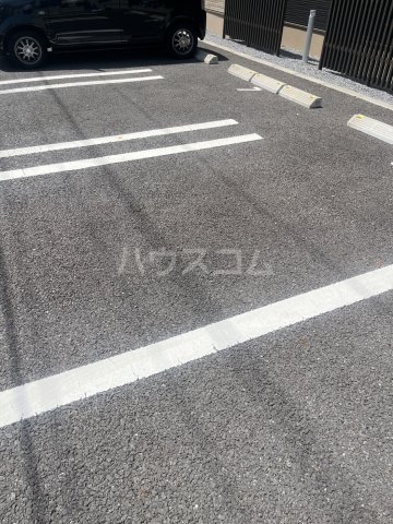 26/30 駐車場