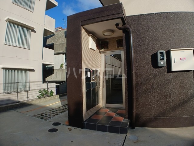 14/21 エントランス