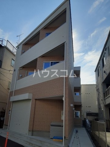 LAUREL西新井栄町の外観