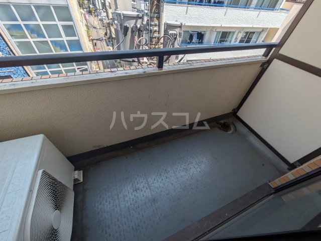 15/22 バルコニー