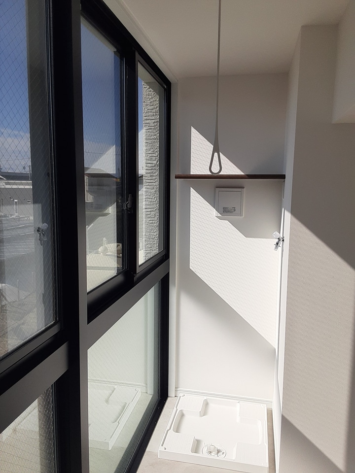 23/30 バルコニー