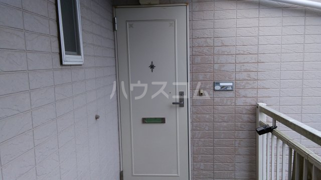 22/30 エントランス