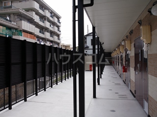 14/22 エントランス