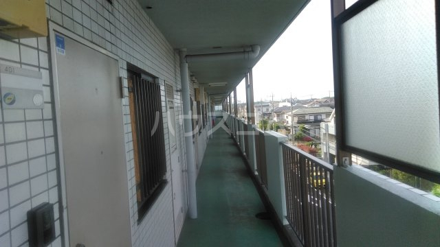 22/24 エントランス