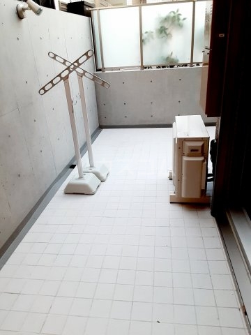 21/30 バルコニー